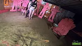 Gabriela Ramos records behind scenes with Bettohfitness in carpentry