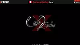 Morena culona de 19 años toma una gruesa polla blanca en lencería