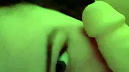 BBW teen fingers herself to squirt