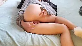 does this fuzzy sweater make you cum?