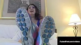 Foot Fucker Gia Love Gives Lucky Cock A Hot Footjob