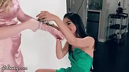 Lexi Lore and Harmony Wonder Exclaim, 'Our Fingers Are Amazing for Muff Diving!'