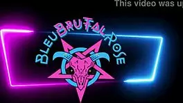 bleubrutalrose craves big cock, sucks it deep in the kitchen