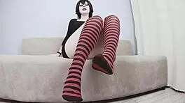 i tease you with my sexy body on halloween