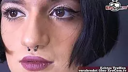 Deutsches Devotes Dünnes Model Bekommt Anal Und Pisse Vom Fotografen