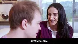 stepbrother uses phone addicted body to please his every sexual desire - chloe cherry