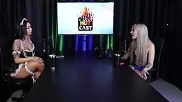 嘿，你发消息想拍矮人演员像Kyra一样穿红内衣的肛交吗？