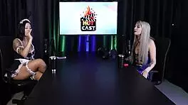 嘿，你发消息想拍矮人演员像Kyra一样穿红内衣的肛交吗？