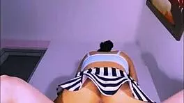 la hijastrastra era una joven apretada y virgen que siempre lo tentaba con su inocencia y belleza