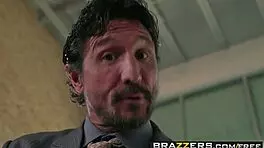 Megan Sage shakes big ass for anal cash in hospital with doctor Tommy Gunn