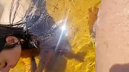 Na Praia Novinha Ficou Com Vergonha De Continuar Mamando Por Causa De Estranhos Olhando Halloween