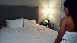 AMARI GOLD GETS MASSAGED WITH BODY OIL ANAL