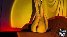 would you resist this sensual foot dance