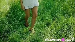 Cute Russian Model Cira Nerri Strips Sexy Lingerie for Big Ass.