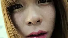 Ladyboy Naomi delivers a steamy HANDJOB in Bangkok