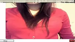 Watch this webcam girl perform free teen sex on videomobile