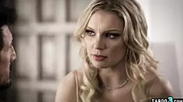 巨乳熟女与双性继女分享鸡巴