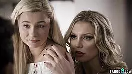 巨乳熟女与双性继女分享鸡巴