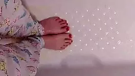 I can’t stop peeing in my tight pajamas