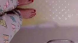 I can’t stop peeing in my tight pajamas