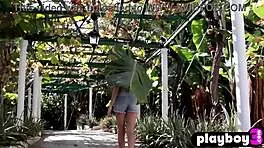 Toni Maria strips naked! Shows big ass!