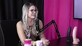 the stepfather discovered her xvideos activities and started in-person encounters with strange dicks