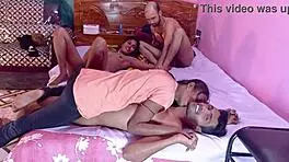 孟加拉四人狂欢派对，和紧致18+少女在家猛干