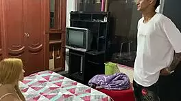 Le Chupo La Polla Al Masajista A Cambio De Que No Me cobre Dinero!