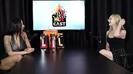 mentia para o namorado mas se sentiu culpada e era muito ciumenta - vivian lola sheer red