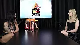 mentia para o namorado mas se sentiu culpada e era muito ciumenta - vivian lola sheer red