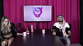 loira gostosa beija faz boquete e tem a buceta chupada depois que o convidado falou que nasceu em uma família com mentalidade liberal sua tia tentou dar uma de superior - elquer carlos