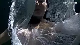 polcharova and siskina are wet horny lesbians underwater