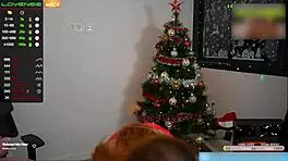 Camgirl christmas with big toys in tight pussy