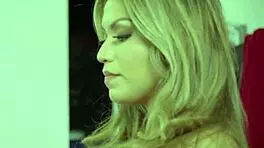 Stepbro teaches Nicole to handle his big boner in the car