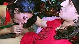 tengo sexo anal con mi novia y su amiga como regalo navidad