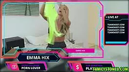 Stepdaughter Emma Hix fingers pussy while unboxing fan gifts on webcam