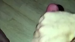 Watch this homemade masturbation leading to cum.