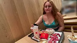 Parei para comer e ela queria fuder - trix mendes in casting interview.