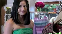 hot brunette teen 18+ spreads her legs exposing her pussy for you 😏