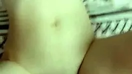 蒙面少女录制口交视频