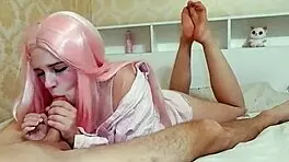 princess bubblegum charms with legs while sucking cock in homemade video
