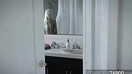 Kinky blondie teen 18+ gets a hot facial after blowjob 😏