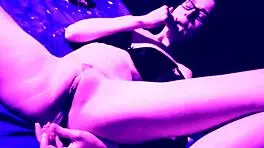 i'm laruna mave masturbatin with toys in college, ohh