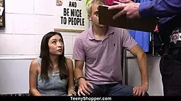 Amber Summer's hardcore blowjob riot