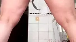 Teen 18+ Plays Hot Video Call Sex