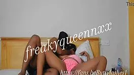 疯狂少女18+，让我们看那狂野的性爱完整视频