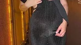 First date dinner ends with doggystyle banging on apartment stairs