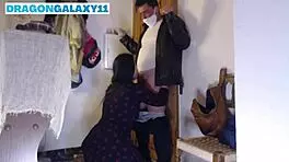 Whoa, I got a surprise blowjob from stranger, um, delivery girl!