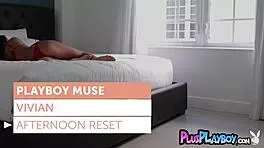 Cute Asian Teen Vivian Shows Off Her Petite Natural Body