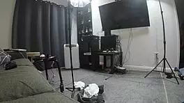 Scarlett johnson gives footjob pov to teen guy